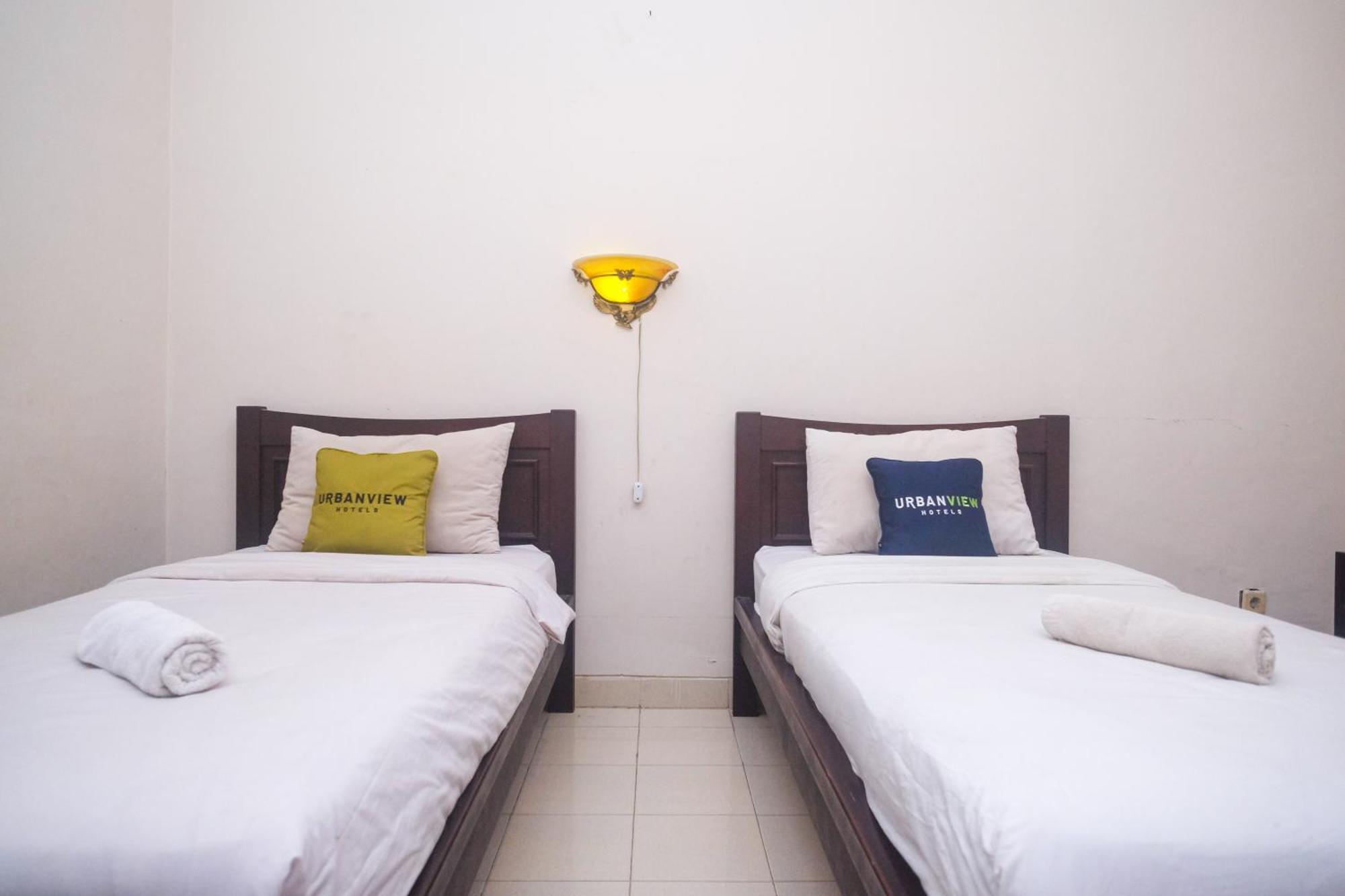 Urbanview Hotel Pondok Anggun Yogyakarta By Reddoorz Maguwo Zewnętrze zdjęcie