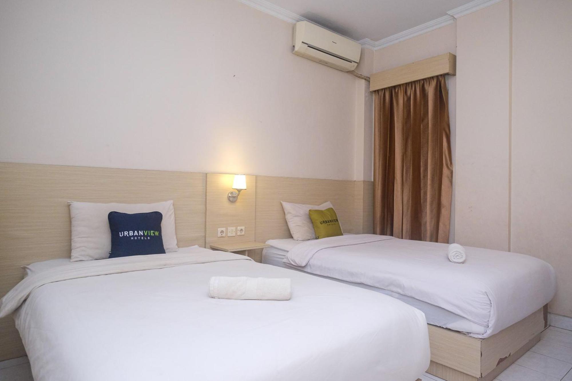 Urbanview Hotel Pondok Anggun Yogyakarta By Reddoorz Maguwo Zewnętrze zdjęcie