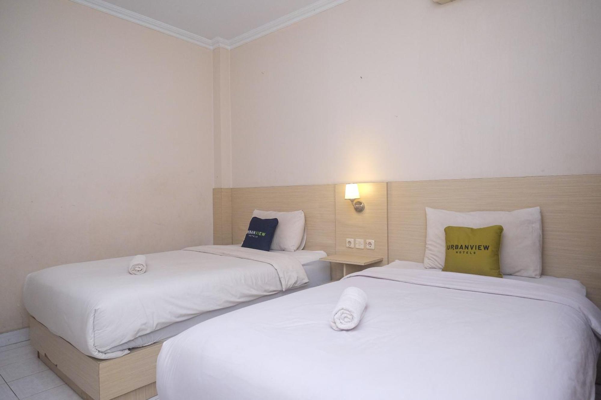 Urbanview Hotel Pondok Anggun Yogyakarta By Reddoorz Maguwo Zewnętrze zdjęcie
