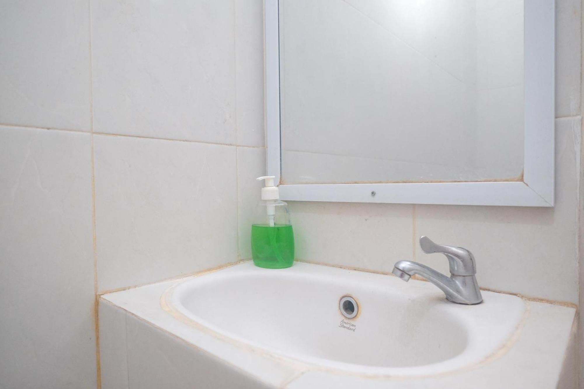 Urbanview Hotel Pondok Anggun Yogyakarta By Reddoorz Maguwo Zewnętrze zdjęcie