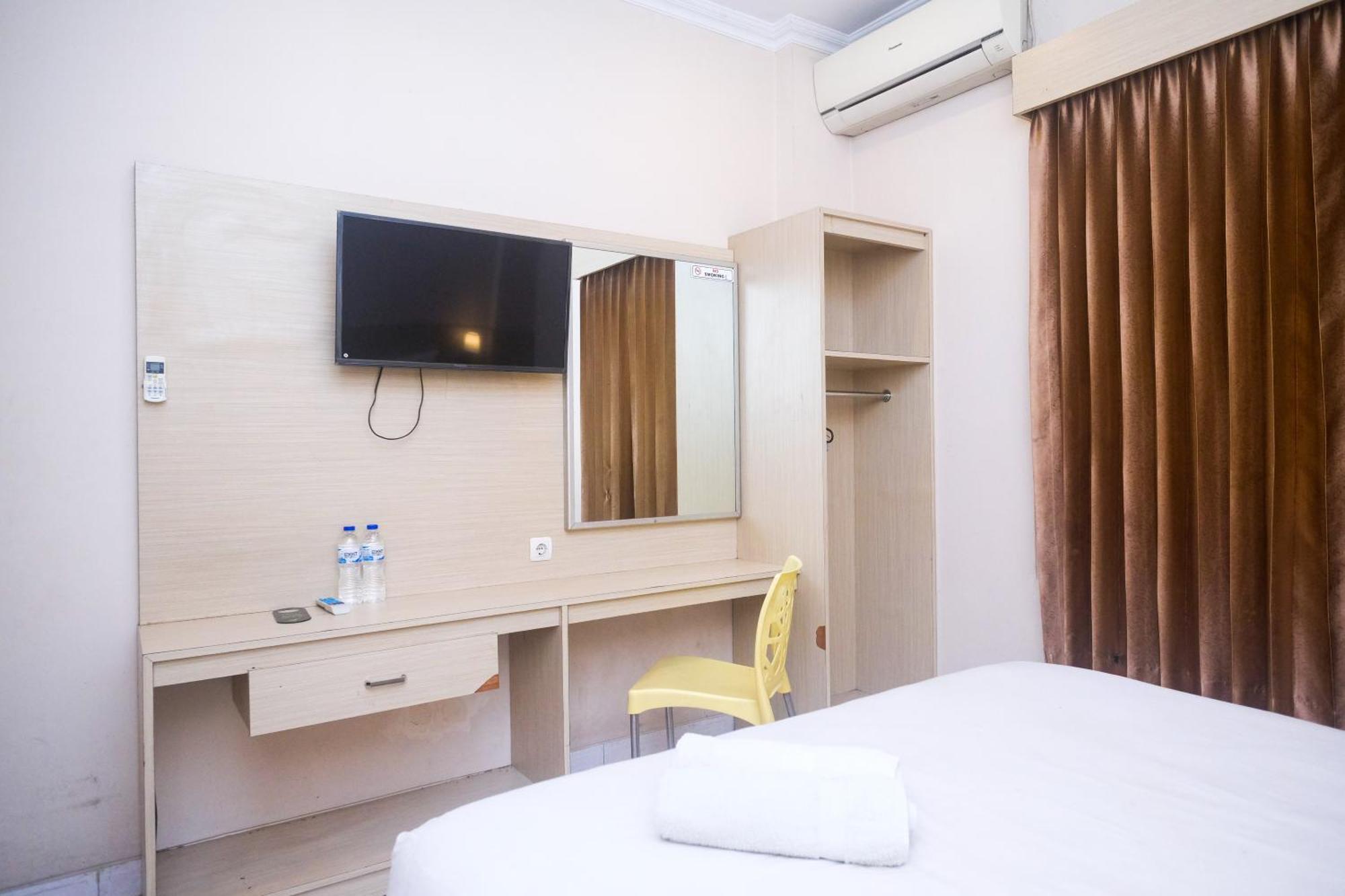 Urbanview Hotel Pondok Anggun Yogyakarta By Reddoorz Maguwo Zewnętrze zdjęcie