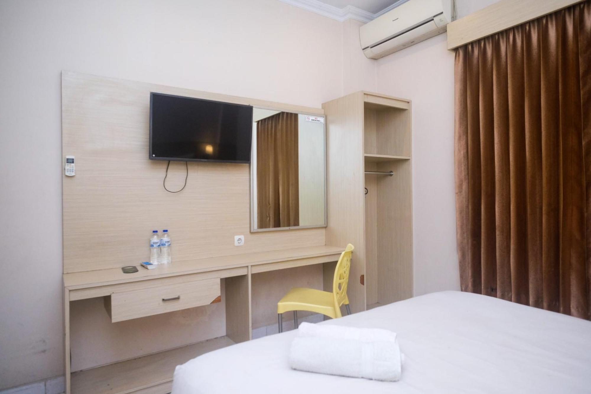 Urbanview Hotel Pondok Anggun Yogyakarta By Reddoorz Maguwo Zewnętrze zdjęcie