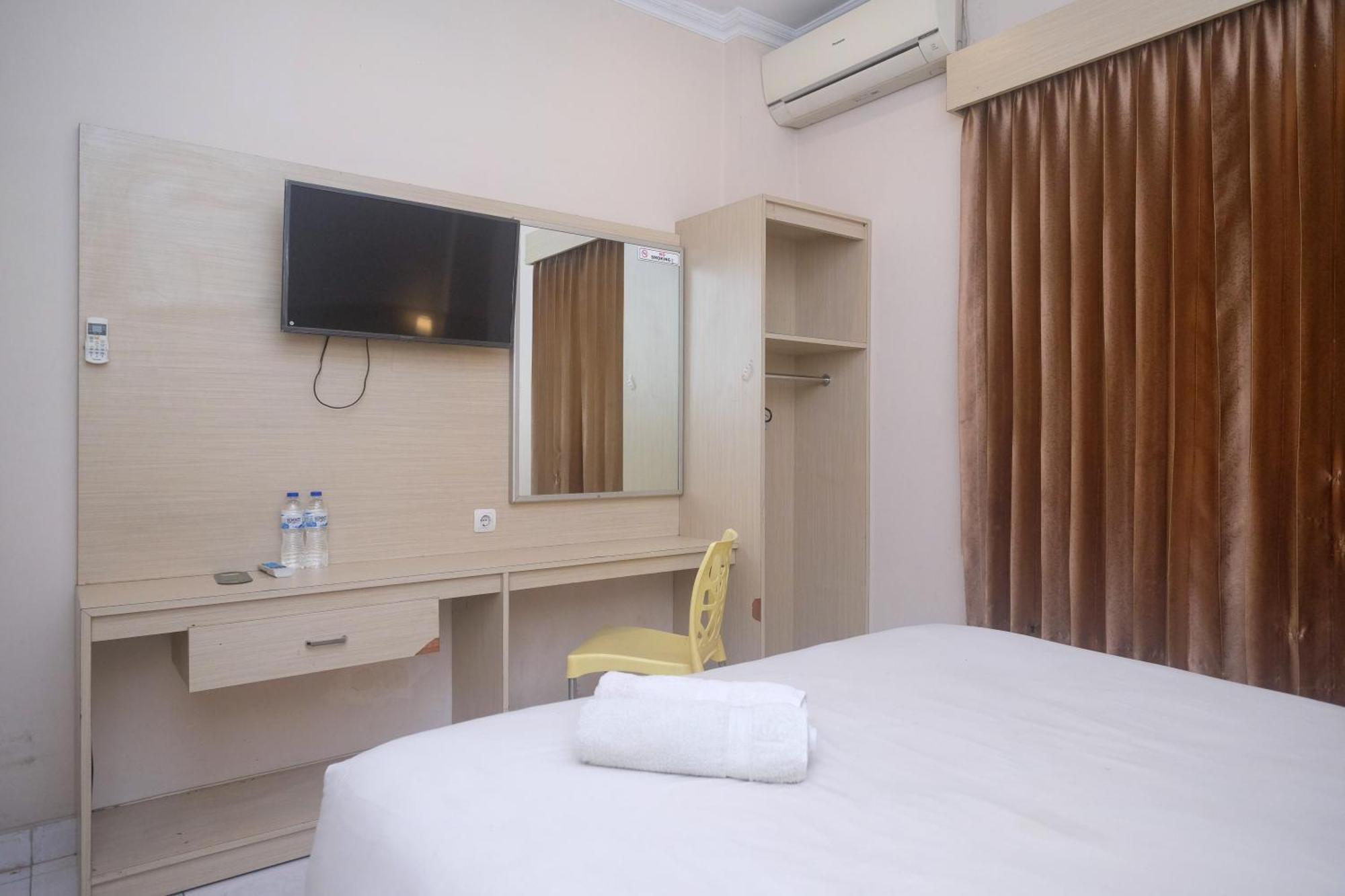 Urbanview Hotel Pondok Anggun Yogyakarta By Reddoorz Maguwo Zewnętrze zdjęcie