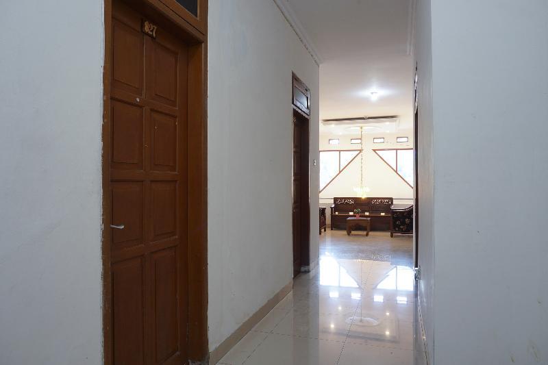 Urbanview Hotel Pondok Anggun Yogyakarta By Reddoorz Maguwo Zewnętrze zdjęcie